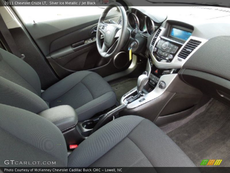 Silver Ice Metallic / Jet Black 2011 Chevrolet Cruze LT