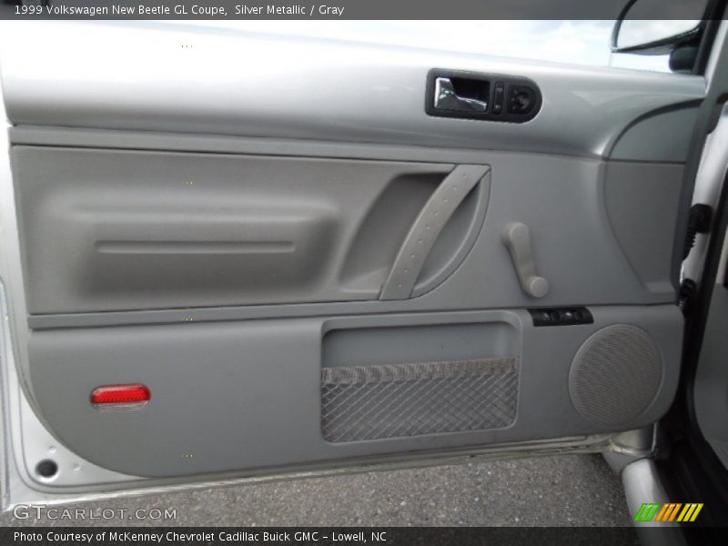 Silver Metallic / Gray 1999 Volkswagen New Beetle GL Coupe