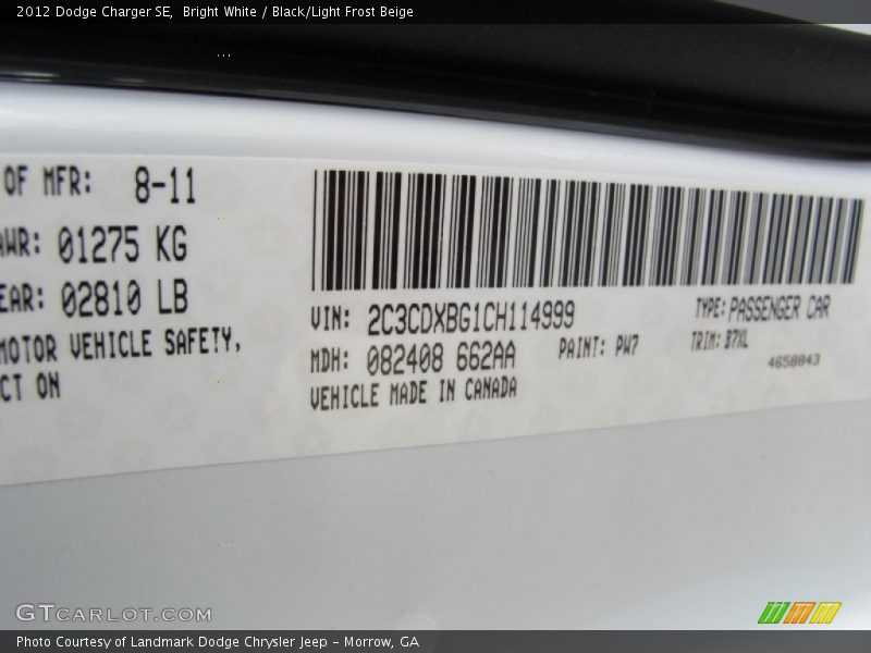 Bright White / Black/Light Frost Beige 2012 Dodge Charger SE
