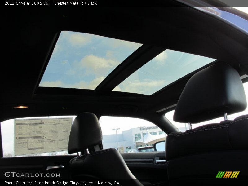 Sunroof of 2012 300 S V6
