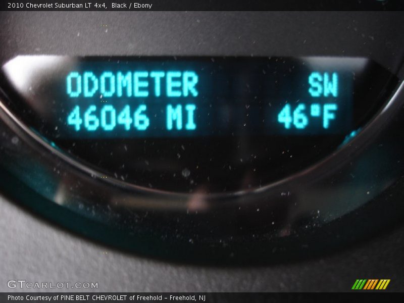 Black / Ebony 2010 Chevrolet Suburban LT 4x4