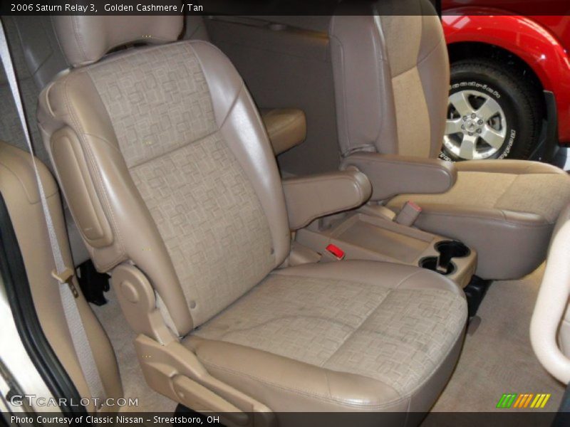 Golden Cashmere / Tan 2006 Saturn Relay 3