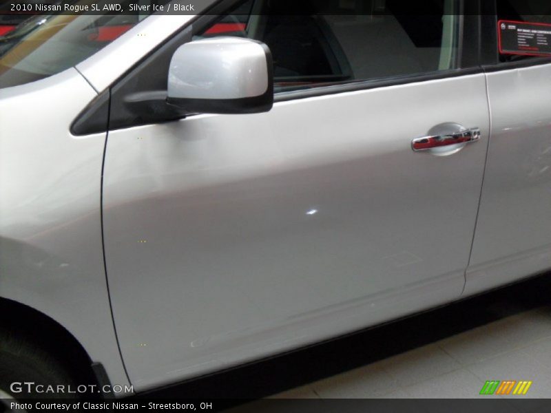Silver Ice / Black 2010 Nissan Rogue SL AWD