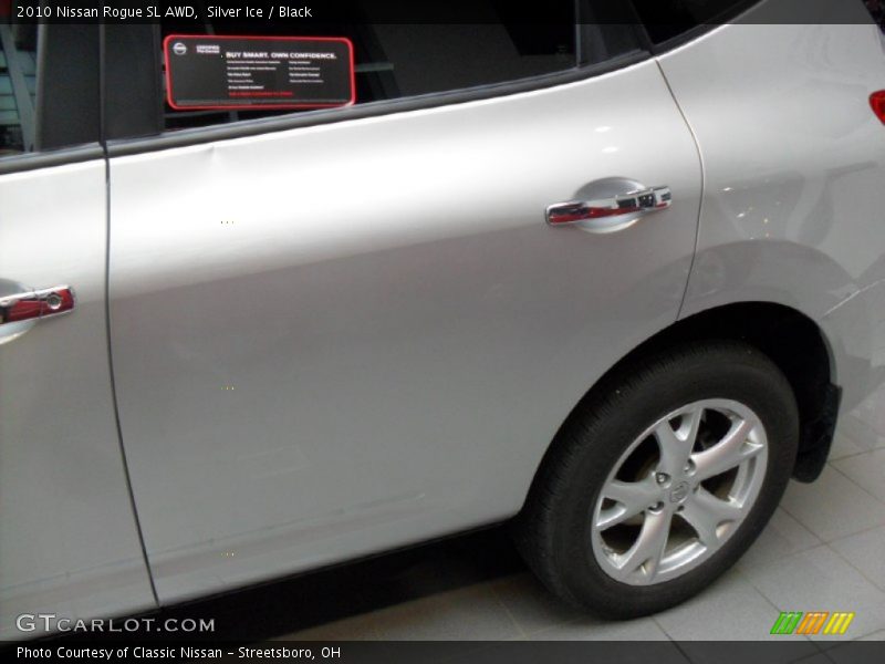Silver Ice / Black 2010 Nissan Rogue SL AWD