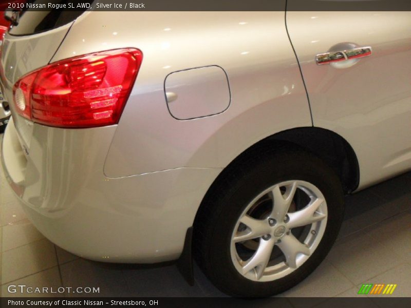 Silver Ice / Black 2010 Nissan Rogue SL AWD