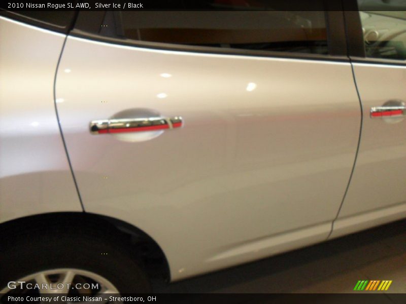 Silver Ice / Black 2010 Nissan Rogue SL AWD