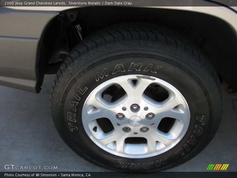 Silverstone Metallic / Dark Slate Gray 2002 Jeep Grand Cherokee Laredo