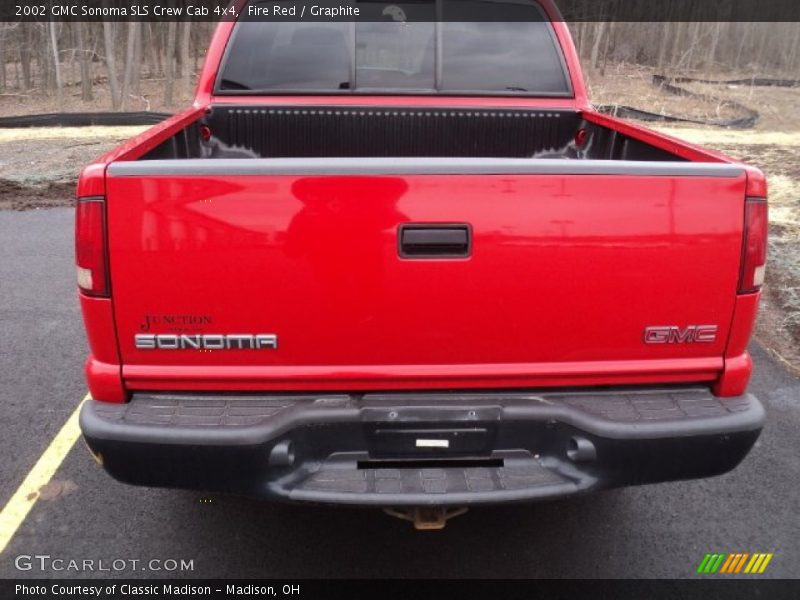 Fire Red / Graphite 2002 GMC Sonoma SLS Crew Cab 4x4