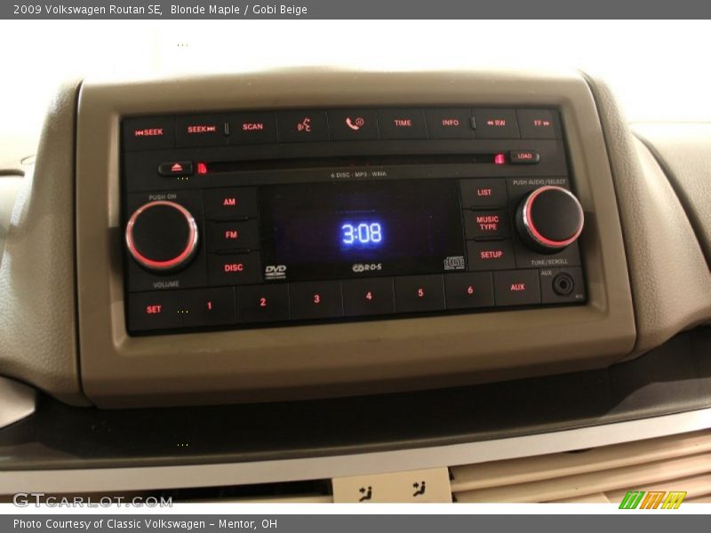 Blonde Maple / Gobi Beige 2009 Volkswagen Routan SE