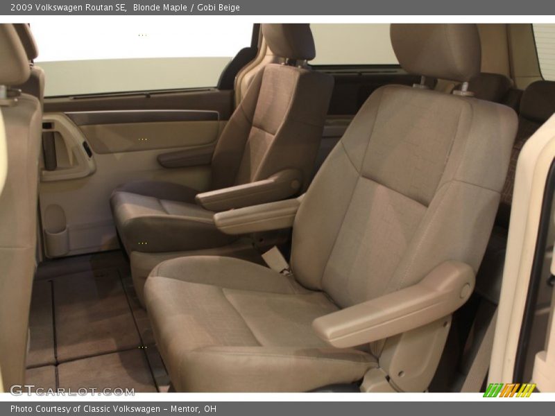 Blonde Maple / Gobi Beige 2009 Volkswagen Routan SE