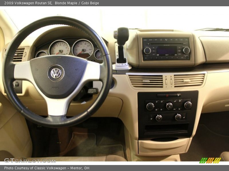 Blonde Maple / Gobi Beige 2009 Volkswagen Routan SE