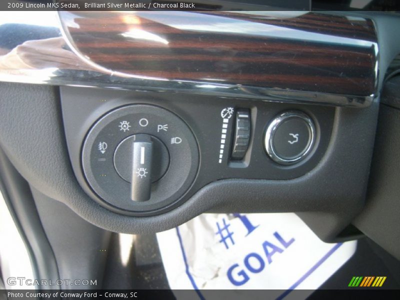 Brilliant Silver Metallic / Charcoal Black 2009 Lincoln MKS Sedan