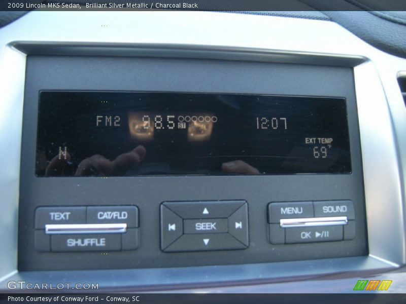 Brilliant Silver Metallic / Charcoal Black 2009 Lincoln MKS Sedan