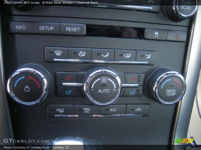 Brilliant Silver Metallic / Charcoal Black 2009 Lincoln MKS Sedan