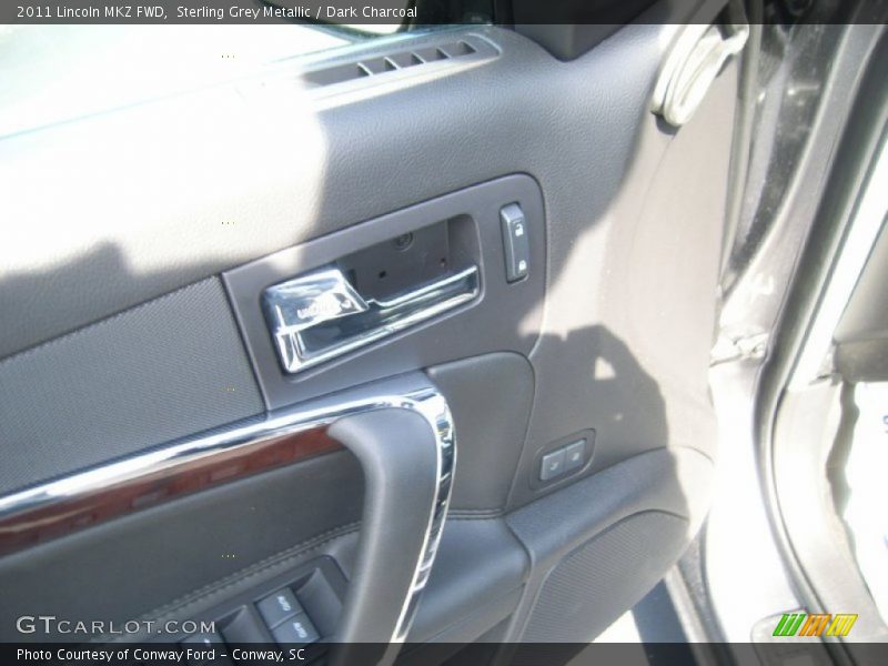 Sterling Grey Metallic / Dark Charcoal 2011 Lincoln MKZ FWD
