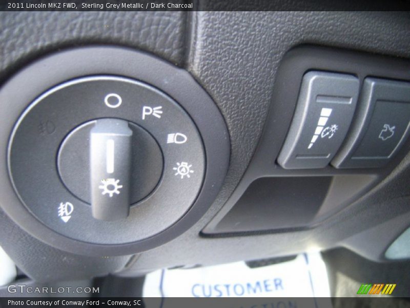 Sterling Grey Metallic / Dark Charcoal 2011 Lincoln MKZ FWD