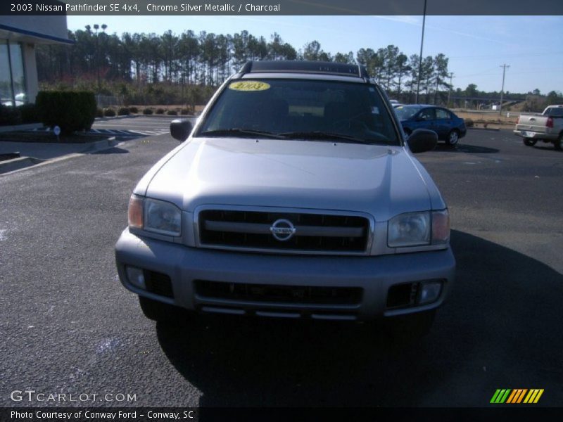 Chrome Silver Metallic / Charcoal 2003 Nissan Pathfinder SE 4x4