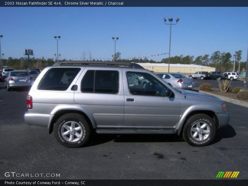 Chrome Silver Metallic / Charcoal 2003 Nissan Pathfinder SE 4x4