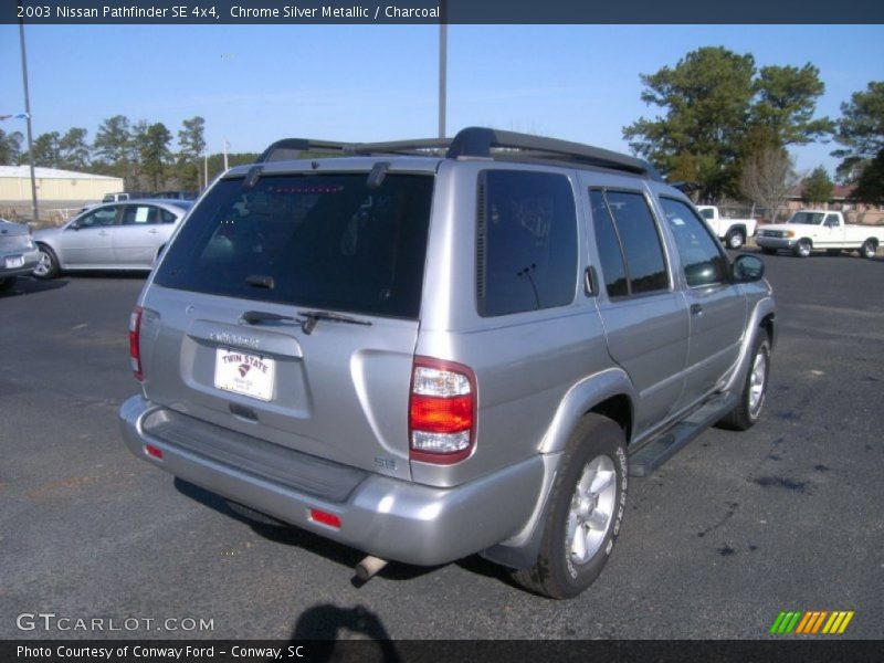 Chrome Silver Metallic / Charcoal 2003 Nissan Pathfinder SE 4x4