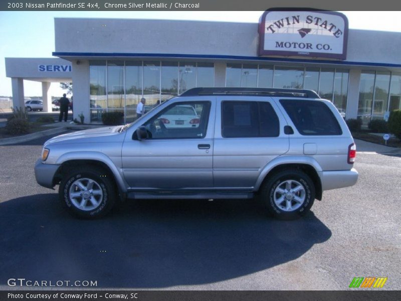 Chrome Silver Metallic / Charcoal 2003 Nissan Pathfinder SE 4x4