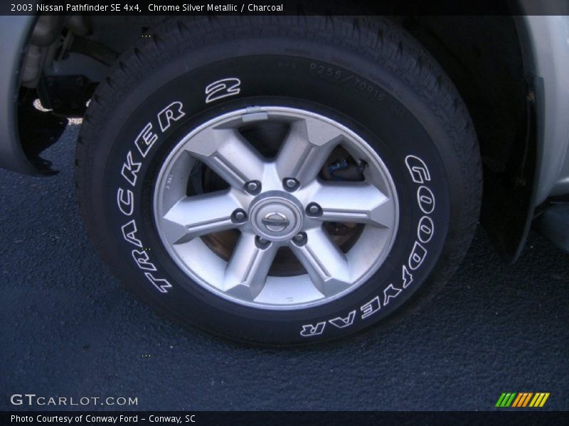 Chrome Silver Metallic / Charcoal 2003 Nissan Pathfinder SE 4x4
