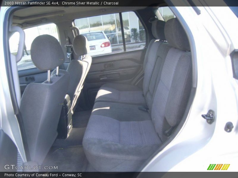 Chrome Silver Metallic / Charcoal 2003 Nissan Pathfinder SE 4x4