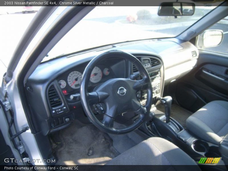 Chrome Silver Metallic / Charcoal 2003 Nissan Pathfinder SE 4x4