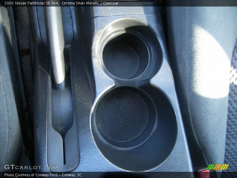 Chrome Silver Metallic / Charcoal 2003 Nissan Pathfinder SE 4x4