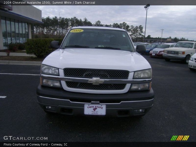 Summit White / Dark Charcoal 2004 Chevrolet Avalanche 1500