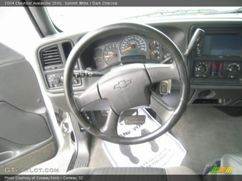 Summit White / Dark Charcoal 2004 Chevrolet Avalanche 1500
