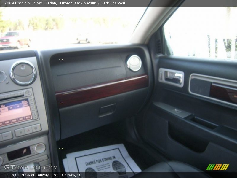 Tuxedo Black Metallic / Dark Charcoal 2009 Lincoln MKZ AWD Sedan