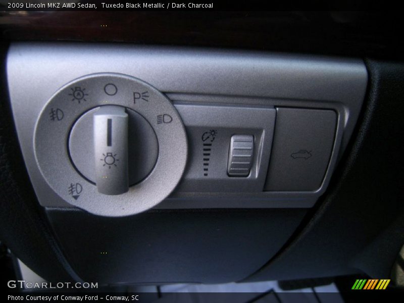Tuxedo Black Metallic / Dark Charcoal 2009 Lincoln MKZ AWD Sedan