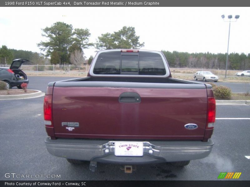 Dark Toreador Red Metallic / Medium Graphite 1998 Ford F150 XLT SuperCab 4x4
