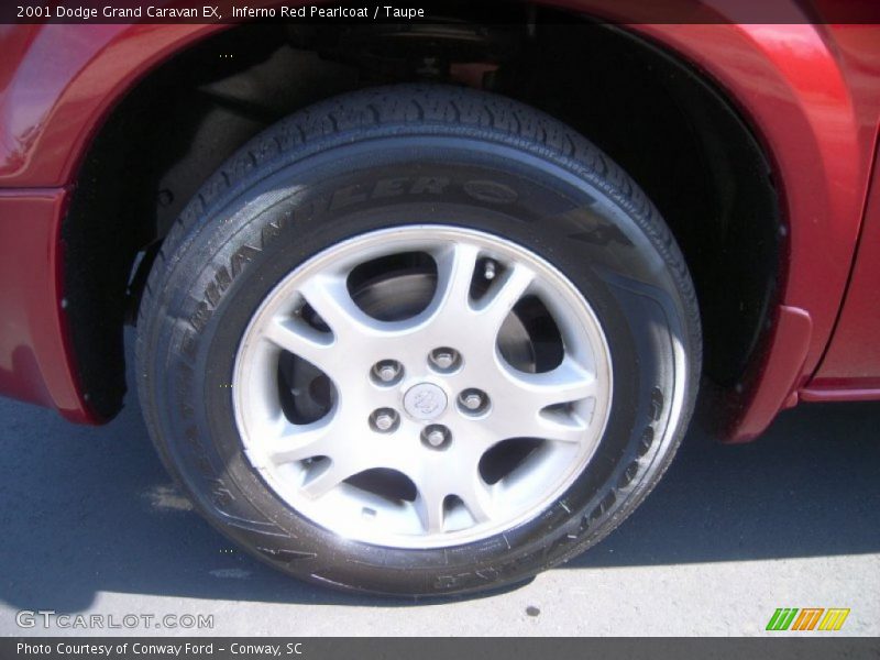 Inferno Red Pearlcoat / Taupe 2001 Dodge Grand Caravan EX