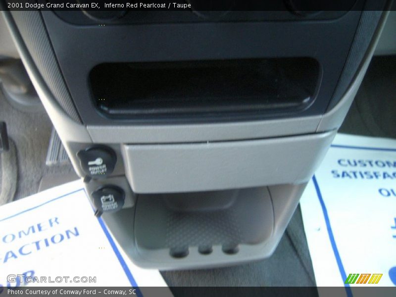 Inferno Red Pearlcoat / Taupe 2001 Dodge Grand Caravan EX