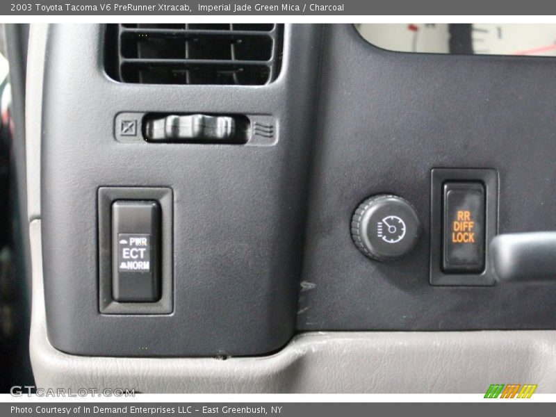 Imperial Jade Green Mica / Charcoal 2003 Toyota Tacoma V6 PreRunner Xtracab