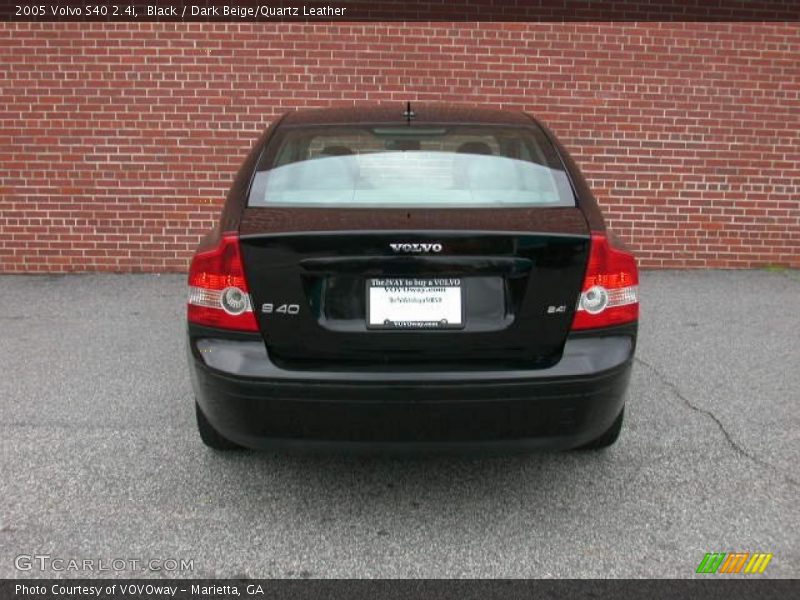 Black / Dark Beige/Quartz Leather 2005 Volvo S40 2.4i