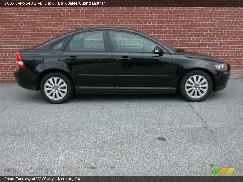  2005 S40 2.4i Black