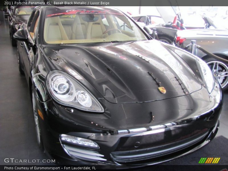 Basalt Black Metallic / Luxor Beige 2011 Porsche Panamera 4S