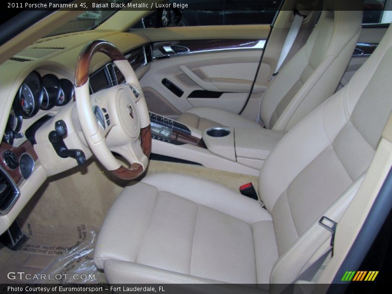 Basalt Black Metallic / Luxor Beige 2011 Porsche Panamera 4S