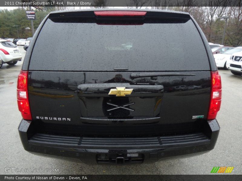 Black / Ebony 2011 Chevrolet Suburban LT 4x4