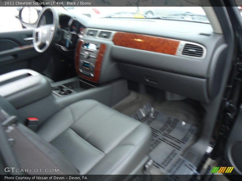 Black / Ebony 2011 Chevrolet Suburban LT 4x4