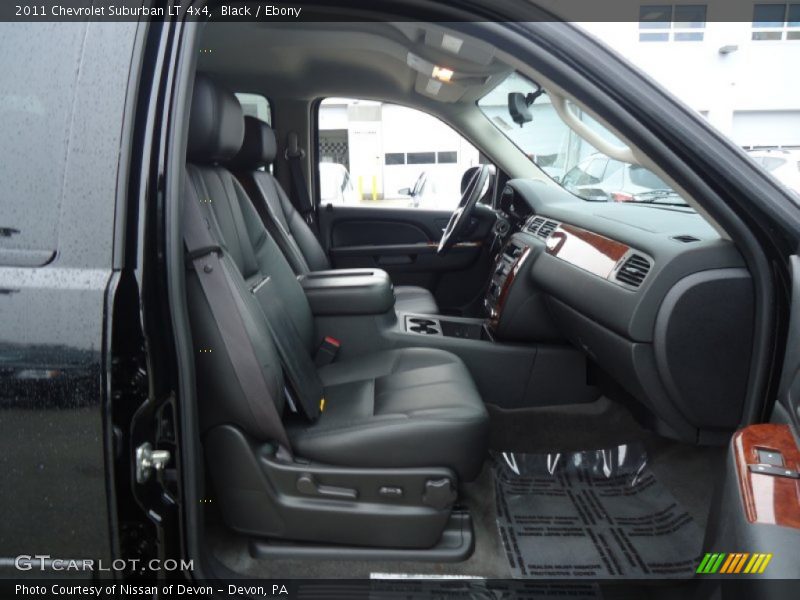 Black / Ebony 2011 Chevrolet Suburban LT 4x4