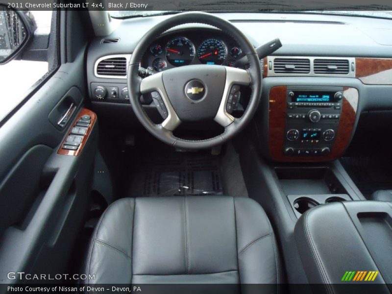 Black / Ebony 2011 Chevrolet Suburban LT 4x4
