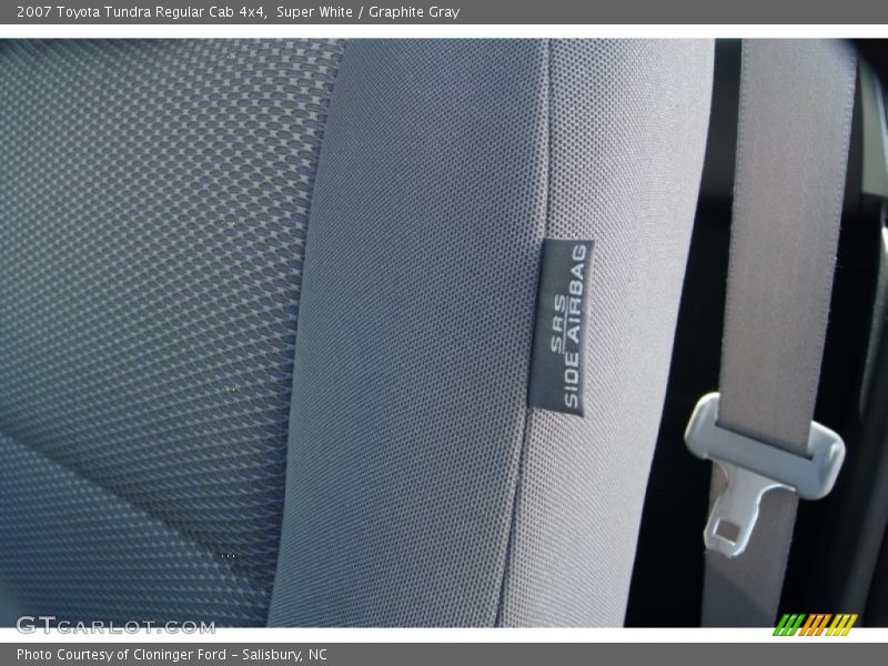 Super White / Graphite Gray 2007 Toyota Tundra Regular Cab 4x4