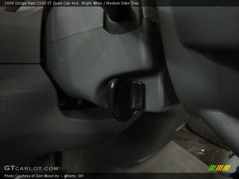 Bright White / Medium Slate Gray 2006 Dodge Ram 1500 ST Quad Cab 4x4