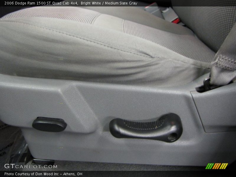 Bright White / Medium Slate Gray 2006 Dodge Ram 1500 ST Quad Cab 4x4