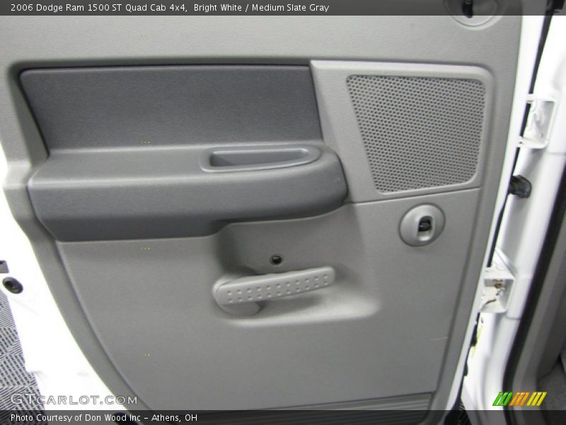 Bright White / Medium Slate Gray 2006 Dodge Ram 1500 ST Quad Cab 4x4