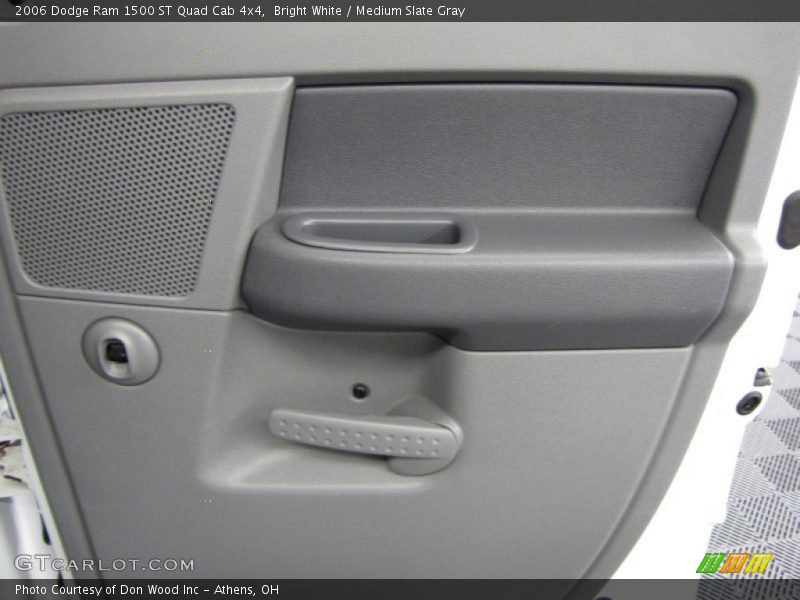 Bright White / Medium Slate Gray 2006 Dodge Ram 1500 ST Quad Cab 4x4