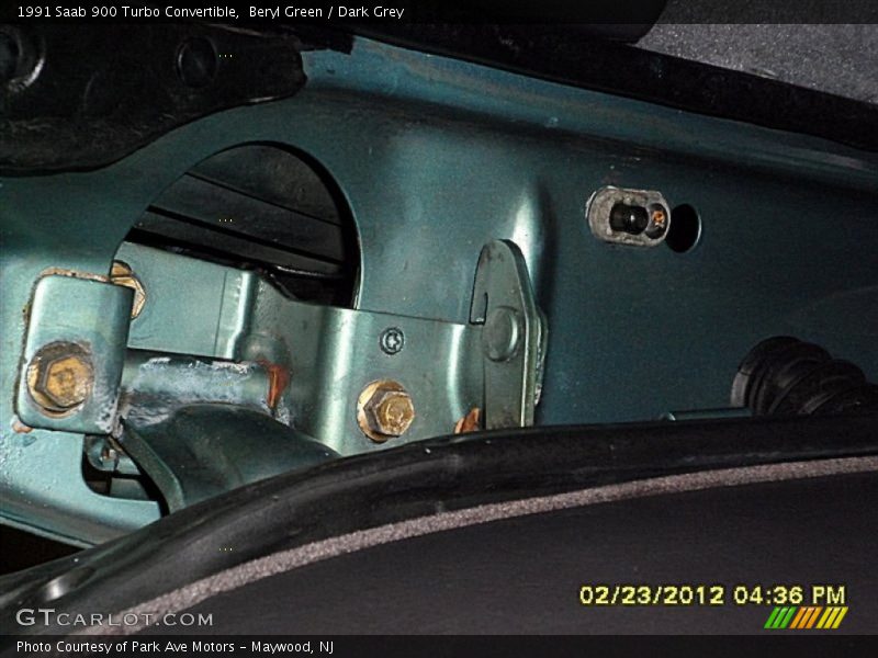 Beryl Green / Dark Grey 1991 Saab 900 Turbo Convertible